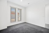 https://images.listonce.com.au/custom/160x/listings/833-tremain-drive-lucas-vic-3350/377/01705377_img_07.jpg?vrUXxNbMwDM