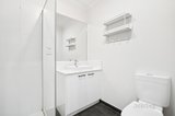 https://images.listonce.com.au/custom/160x/listings/833-tremain-drive-lucas-vic-3350/377/01705377_img_09.jpg?t9k5MWdFA2E