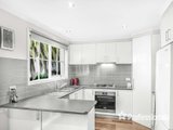 https://images.listonce.com.au/custom/160x/listings/836-lusher-road-croydon-vic-3136/925/01525925_img_04.jpg?wJmXldeb0pk