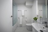 https://images.listonce.com.au/custom/160x/listings/83a-park-street-south-melbourne-vic-3205/054/01984054_img_06.jpg?5qMNFYsMDfk
