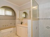 https://images.listonce.com.au/custom/160x/listings/84-burdoo-drive-grovedale-vic-3216/434/01699434_img_06.jpg?TFBSlgtlpUI