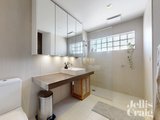 https://images.listonce.com.au/custom/160x/listings/84-coppin-street-richmond-vic-3121/939/01927939_img_07.jpg?sZwXem_cUtg