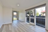 https://images.listonce.com.au/custom/160x/listings/84-king-arthur-drive-glen-waverley-vic-3150/877/01768877_img_04.jpg?XJFa687-BKE