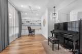 https://images.listonce.com.au/custom/160x/listings/84-laurel-grove-south-blackburn-vic-3130/150/01766150_img_07.jpg?AhvaMHYT-iM