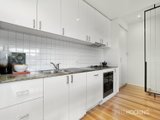 https://images.listonce.com.au/custom/160x/listings/84-nott-street-port-melbourne-vic-3207/003/01088003_img_05.jpg?5T3502Imnu0