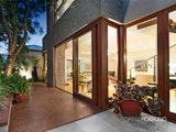 https://images.listonce.com.au/custom/160x/listings/84-ross-street-port-melbourne-vic-3207/106/01087106_img_15.jpg?PWbuUG1SfXg