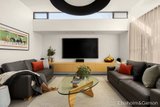 https://images.listonce.com.au/custom/160x/listings/84-ruskin-street-elwood-vic-3184/246/01794246_img_06.jpg?gAsZPGVr7-I