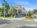 https://images.listonce.com.au/custom/160x/listings/84-springfield-avenue-croydon-vic-3136/894/01525894_img_01.jpg?t1vaeluQNhA