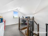 https://images.listonce.com.au/custom/160x/listings/84-springfield-avenue-croydon-vic-3136/894/01525894_img_07.jpg?vzLl5jocknc