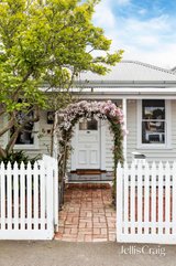 https://images.listonce.com.au/custom/160x/listings/84-stevedore-street-williamstown-vic-3016/110/01808110_img_12.jpg?onDi5BDZgsQ