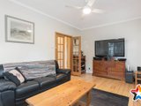 https://images.listonce.com.au/custom/160x/listings/84-taylor-road-mooroolbark-vic-3138/927/01524927_img_02.jpg?OnqSE_QjxBw