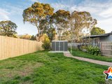 https://images.listonce.com.au/custom/160x/listings/84-taylor-road-mooroolbark-vic-3138/927/01524927_img_13.jpg?avZr_PMT_i8