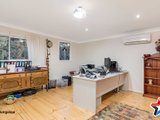 https://images.listonce.com.au/custom/160x/listings/84-taylor-road-mooroolbark-vic-3138/927/01524927_img_16.jpg?sSHvtnejxaE