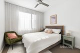 https://images.listonce.com.au/custom/160x/listings/84-the-avenue-windsor-vic-3181/800/01922800_img_05.jpg?b4BnfX5PvzE