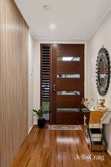 https://images.listonce.com.au/custom/160x/listings/84-the-range-boulevard-croydon-vic-3136/101/01937101_img_06.jpg?Q3HSeU5mv8Q