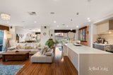 https://images.listonce.com.au/custom/160x/listings/84-the-range-boulevard-croydon-vic-3136/101/01937101_img_14.jpg?Il2HhuW6SDA
