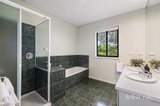 https://images.listonce.com.au/custom/160x/listings/84-warringah-crescent-eltham-north-vic-3095/909/01986909_img_15.jpg?oOxW0KiWQ-E