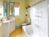 https://images.listonce.com.au/custom/160x/listings/841-byron-street-elwood-vic-3184/363/01794363_img_06.jpg?m5xtbiWsP8E