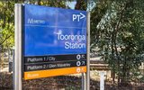 https://images.listonce.com.au/custom/160x/listings/844-edgar-street-glen-iris-vic-3146/702/01683702_img_09.jpg?mxUMUR3que4