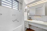https://images.listonce.com.au/custom/160x/listings/8480-glenferrie-road-hawthorn-vic-3122/747/01680747_img_10.jpg?USXbuaPV1VU