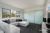 https://images.listonce.com.au/custom/160x/listings/84a-exford-drive-mornington-vic-3931/123/01893123_img_06.jpg?At9JIm7MLXw