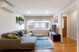 https://images.listonce.com.au/custom/160x/listings/85-7-poet-road-bentleigh-east-vic-3165/331/01080331_img_04.jpg?qkmoba_zsr0