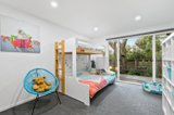 https://images.listonce.com.au/custom/160x/listings/85-carr-street-barwon-heads-vic-3227/528/01566528_img_18.jpg?YzLdWAXk_gw