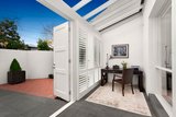 https://images.listonce.com.au/custom/160x/listings/85-cobden-street-south-melbourne-vic-3205/686/01603686_img_02.jpg?EpF4h_tKIlk