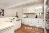 https://images.listonce.com.au/custom/160x/listings/85-empress-avenue-kingsville-vic-3012/190/01970190_img_03.jpg?4qE8zZR_uW4