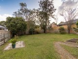 https://images.listonce.com.au/custom/160x/listings/85-hawthory-road-mooroolbark-vic-3138/206/01524206_img_17.jpg?mB_LkprGt-A