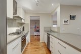 https://images.listonce.com.au/custom/160x/listings/85-little-john-road-warranwood-vic-3134/897/00109897_img_02.jpg?PGd8skFpWDY