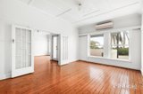https://images.listonce.com.au/custom/160x/listings/85-marine-parade-elwood-vic-3184/823/01990823_img_05.jpg?Fxe3aRZy4Es