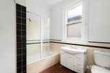 https://images.listonce.com.au/custom/160x/listings/85-marine-parade-elwood-vic-3184/823/01990823_img_12.jpg?vLYp63OGTCY