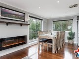 https://images.listonce.com.au/custom/160x/listings/85-meadowgate-drive-chirnside-park-vic-3116/534/01529534_img_06.jpg?FjYP2paEs4M