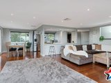 https://images.listonce.com.au/custom/160x/listings/85-meadowgate-drive-chirnside-park-vic-3116/534/01529534_img_07.jpg?DjKeQKh-S8w