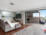 https://images.listonce.com.au/custom/160x/listings/85-meadowgate-drive-chirnside-park-vic-3116/534/01529534_img_08.jpg?O8Q0DSMuQ6k