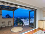 https://images.listonce.com.au/custom/160x/listings/85-meadowgate-drive-chirnside-park-vic-3116/534/01529534_img_11.jpg?8K5l0wmniOw