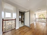 https://images.listonce.com.au/custom/160x/listings/85-winmalee-road-balwyn-vic-3103/309/01685309_img_09.jpg?vrirAcZj_fE