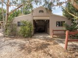 https://images.listonce.com.au/custom/160x/listings/850-856-warburton-highway-seville-east-vic-3139/101/01524101_img_03.jpg?sCmKbF8zC10
