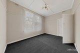 https://images.listonce.com.au/custom/160x/listings/850-grove-road-hawthorn-vic-3122/033/01886033_img_10.jpg?MSKyDmjFbY0