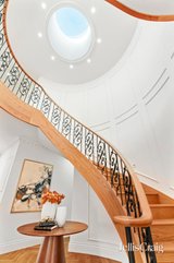 https://images.listonce.com.au/custom/160x/listings/853-high-street-road-glen-waverley-vic-3150/748/01981748_img_11.jpg?Z8M2ILqJzG4