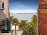 https://images.listonce.com.au/custom/160x/listings/8541-esplanade-west-port-melbourne-vic-3207/791/01794791_img_09.jpg?9ILOIG4ad-I