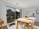 https://images.listonce.com.au/custom/160x/listings/856-norton-road-croydon-vic-3136/215/00621215_img_04.jpg?HY5heRpLS98