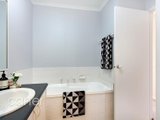 https://images.listonce.com.au/custom/160x/listings/856-norton-road-croydon-vic-3136/215/00621215_img_07.jpg?zmqjHTOK9HM