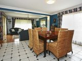 https://images.listonce.com.au/custom/160x/listings/86-braund-avenue-bell-post-hill-vic-3215/116/01699116_img_04.jpg?TmGJdNLI4tI