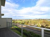 https://images.listonce.com.au/custom/160x/listings/86-horizon-drive-maribyrnong-vic-3032/525/01633525_img_10.jpg?PYJkgORei-E