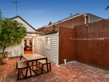 https://images.listonce.com.au/custom/160x/listings/86-iffla-street-south-melbourne-vic-3205/128/01088128_img_03.jpg?brdOQX68-ks