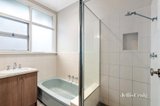https://images.listonce.com.au/custom/160x/listings/86-manningham-road-bulleen-vic-3105/212/01726212_img_09.jpg?srzOkBN0pOQ
