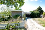 https://images.listonce.com.au/custom/160x/listings/86-north-valley-road-highton-vic-3216/171/01699171_img_08.jpg?YLQPpyQLcF8