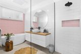 https://images.listonce.com.au/custom/160x/listings/86-sladen-street-hamlyn-heights-vic-3215/046/01719046_img_04.jpg?sNHBE2l-YQg